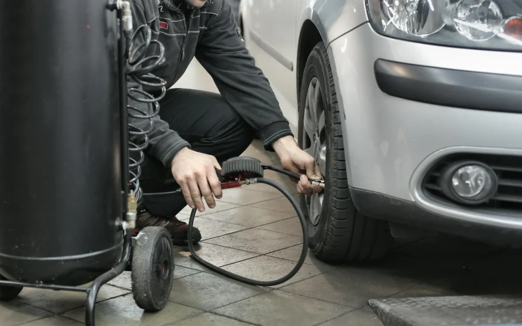 Oto Lastik Değişimi: Güncel Fiyatlar ve Profesyonel İpuçları