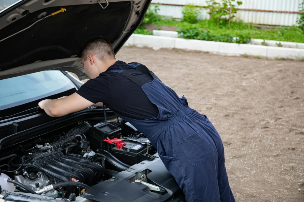 Otomobilde Baskı Balata Değişimi: Maliyetler, Servis Seçimi ve İpuçları