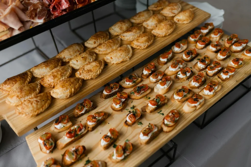 2026 Catering ve Yemek Şirketi Fiyatları: En Uygun Teklifler