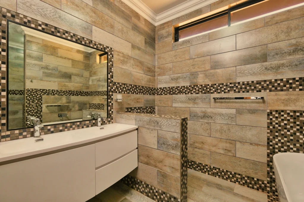 Banyo Yenileme Bütçesi Oluşturma: Güncel Fiyat Aralıkları ve Akıllı İpuçları