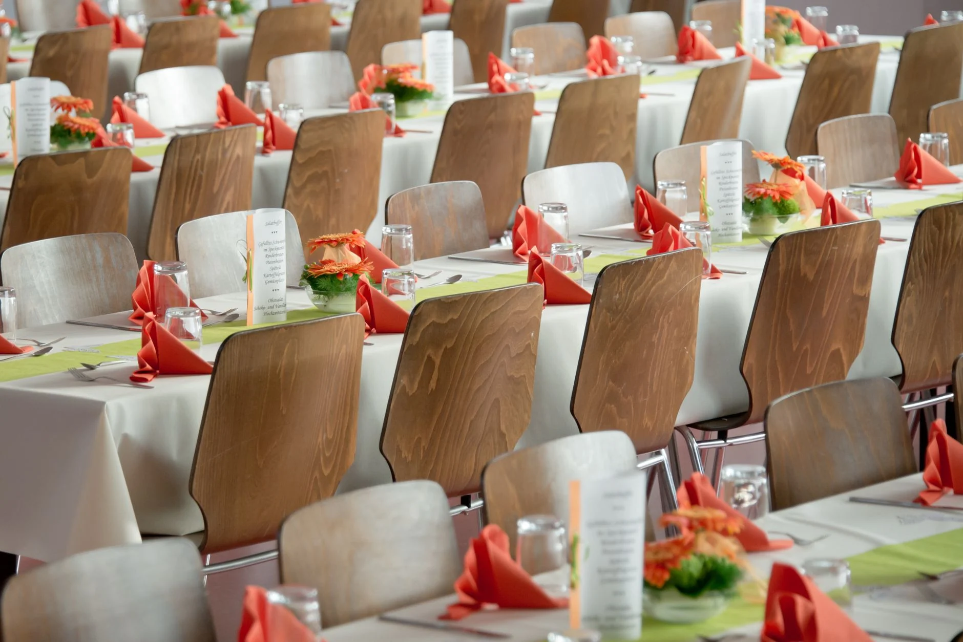 Catering ve Yemek Şirketi Fiyatları: Etkinlik Bütçenizi Akıllıca Yönetin