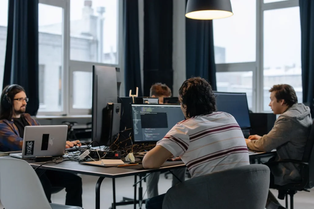 En İyi Yazılım Kursu: Güncel Eğitimler ve Sertifika Programları