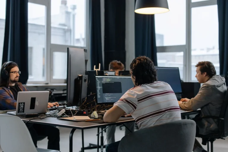 En İyi Yazılım Kursu: Güncel Eğitimler ve Sertifika Programları