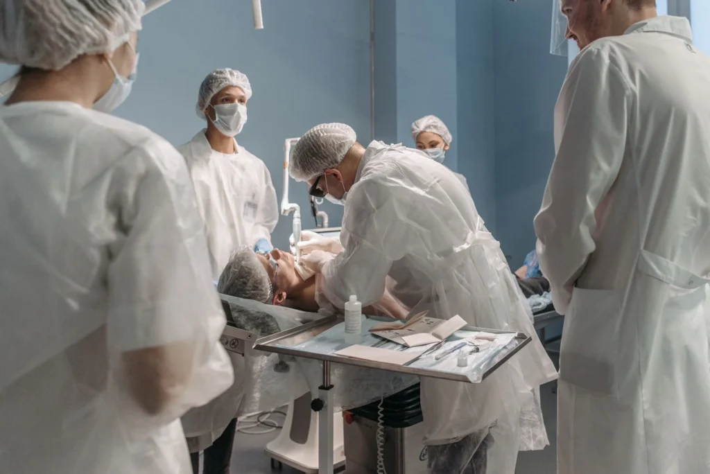 İstanbul'da Saç Ekimi Fiyatları ve Başarılı Klinikler 2026