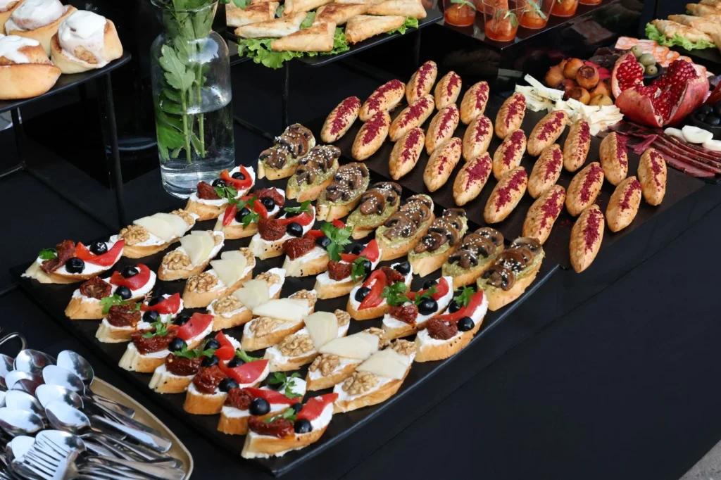 2026 Düğün ve Etkinlik Catering Fiyatları: Menü Seçenekleri ve Maliyet Analizi